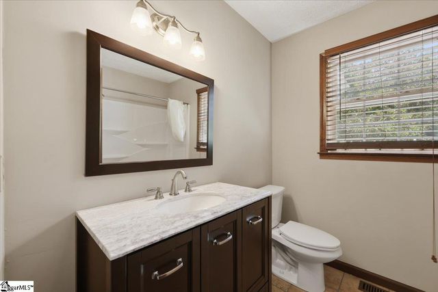 3184 N Hwy 14, Greer, SC 29651