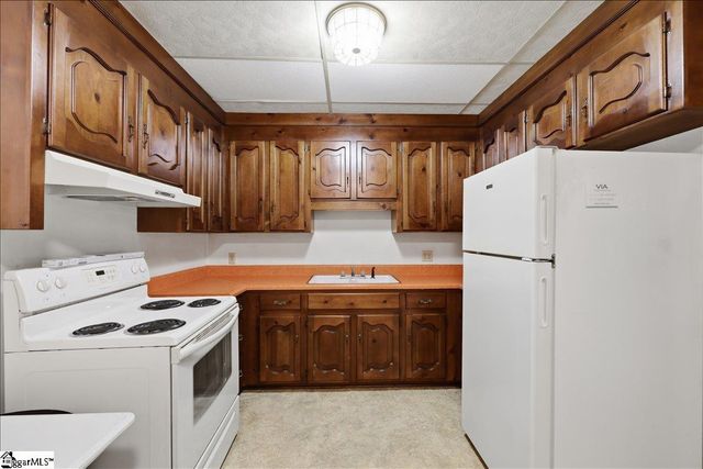 3184 N Hwy 14, Greer, SC 29651