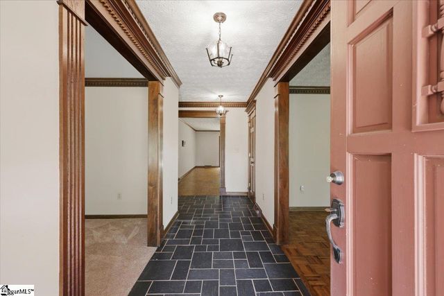 3184 N Hwy 14, Greer, SC 29651
