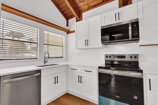 100 Sparrow Drive 20, Royal Palm Beach, FL 33411