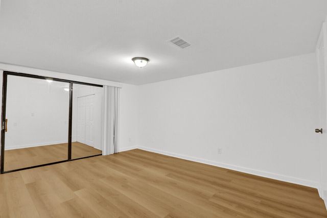 100 Sparrow Drive 20, Royal Palm Beach, FL 33411