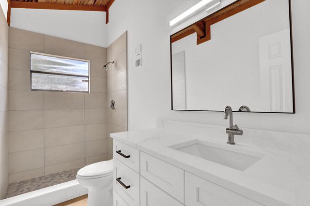 100 Sparrow Drive 20, Royal Palm Beach, FL 33411