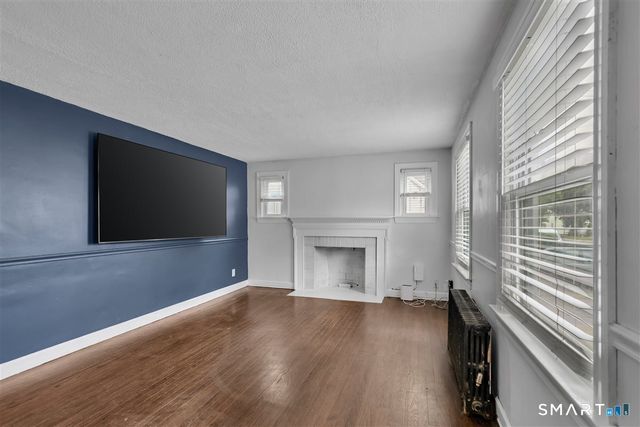 4 Robin Road, Manchester, CT 06042