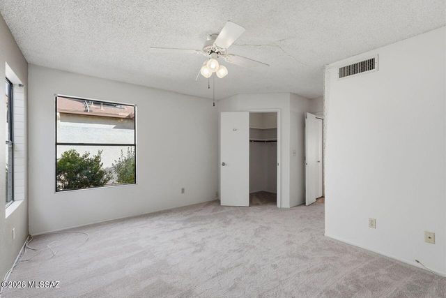 8876 N Carolanne Drive, Tucson, AZ 85742