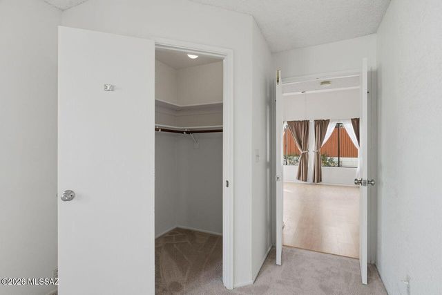 8876 N Carolanne Drive, Tucson, AZ 85742