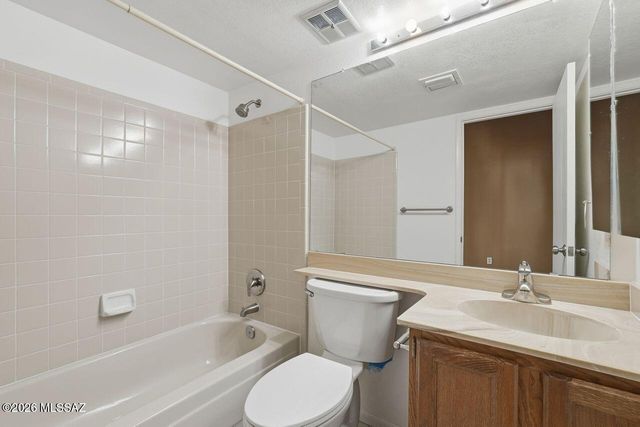 8876 N Carolanne Drive, Tucson, AZ 85742