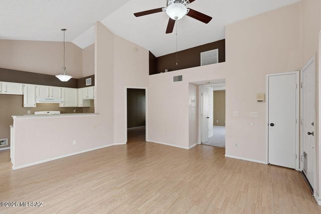 8876 N Carolanne Drive, Tucson, AZ 85742