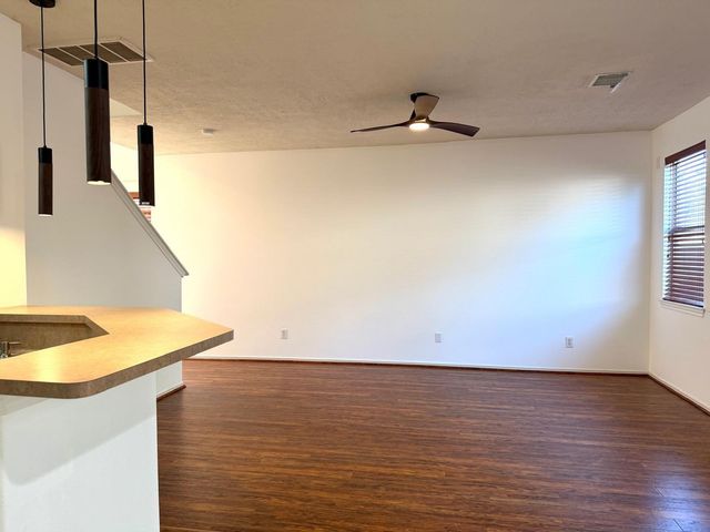 58 S Burberry Park Circle, The Woodlands, TX 77382