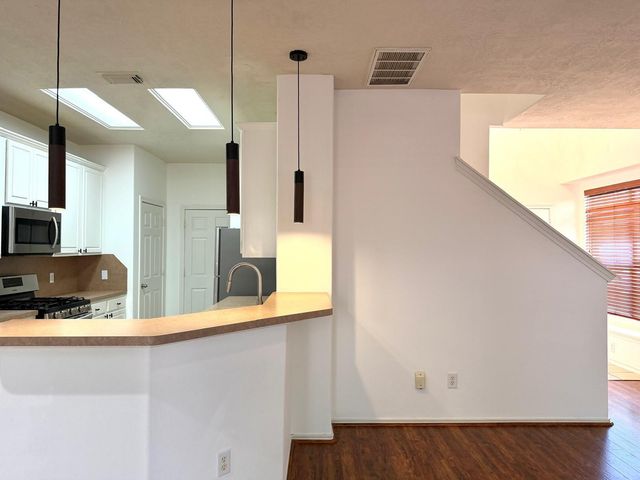 58 S Burberry Park Circle, The Woodlands, TX 77382