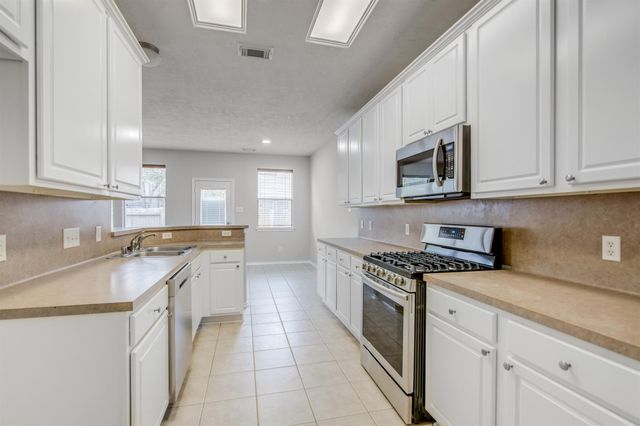 58 S Burberry Park Circle, The Woodlands, TX 77382