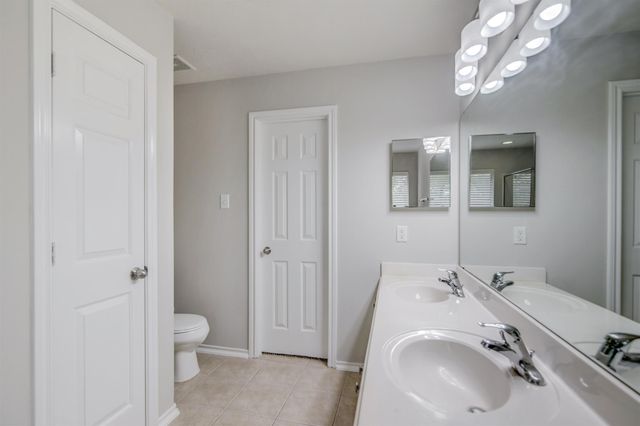 58 S Burberry Park Circle, The Woodlands, TX 77382