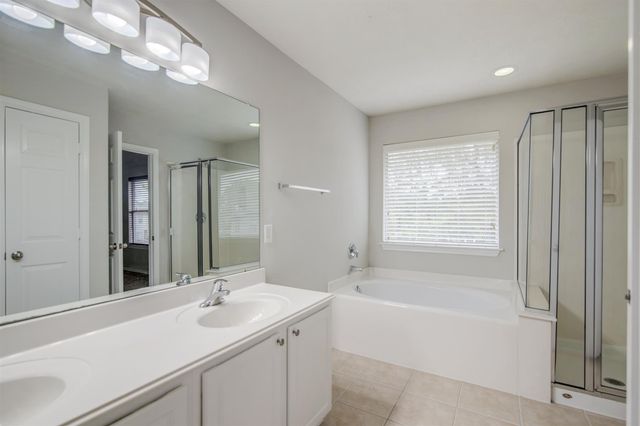 58 S Burberry Park Circle, The Woodlands, TX 77382