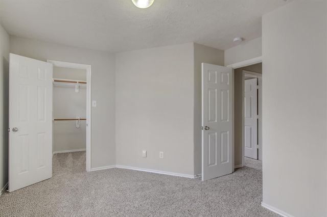 58 S Burberry Park Circle, The Woodlands, TX 77382