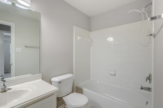 58 S Burberry Park Circle, The Woodlands, TX 77382