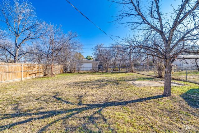 2213 W Ave L, San Angelo, TX 76901