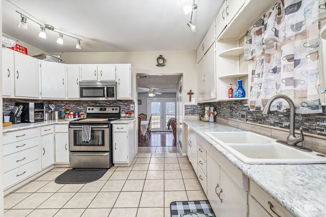 2213 W Ave L, San Angelo, TX 76901