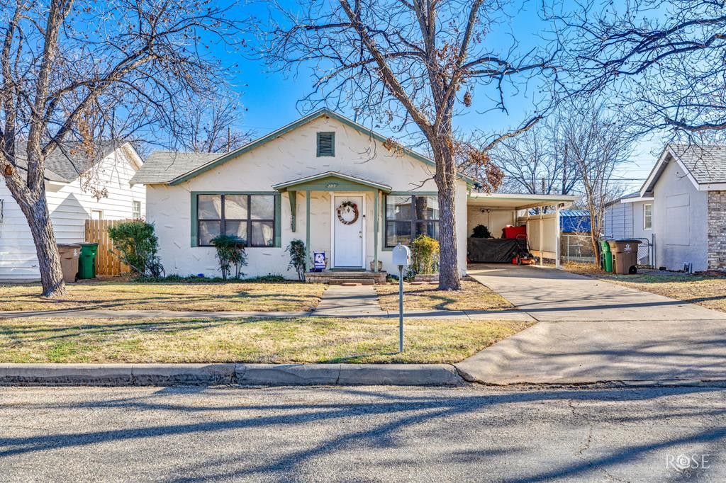 2213 W Ave L, San Angelo, TX 76901