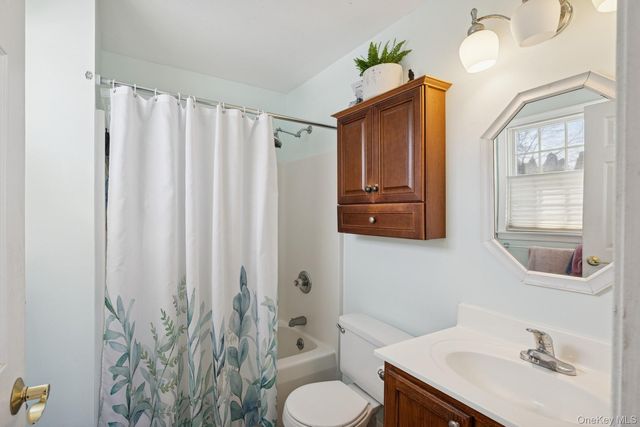 77 Fairway Drive, Wading River, NY 11792