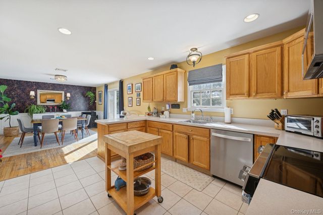 77 Fairway Drive, Wading River, NY 11792