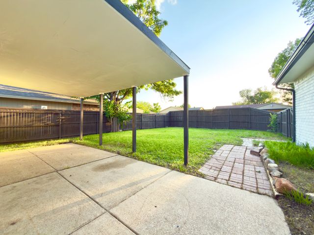 1905 Edna Smith Drive, Garland, TX 75040