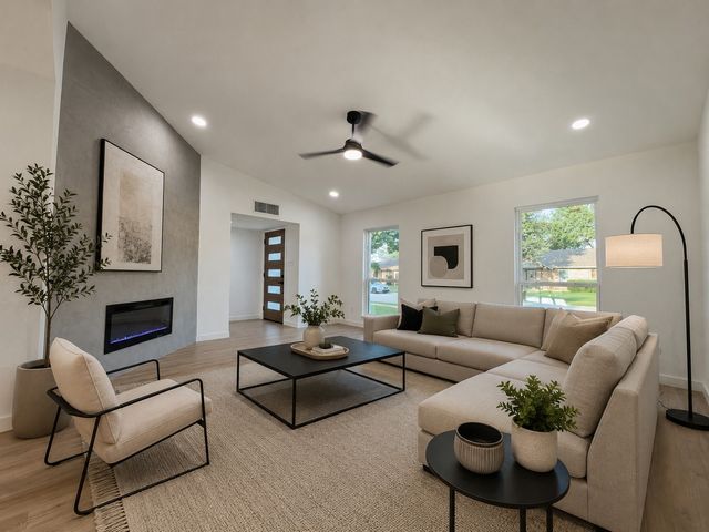 1905 Edna Smith Drive, Garland, TX 75040
