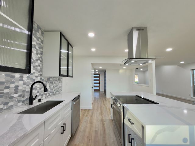 1905 Edna Smith Drive, Garland, TX 75040