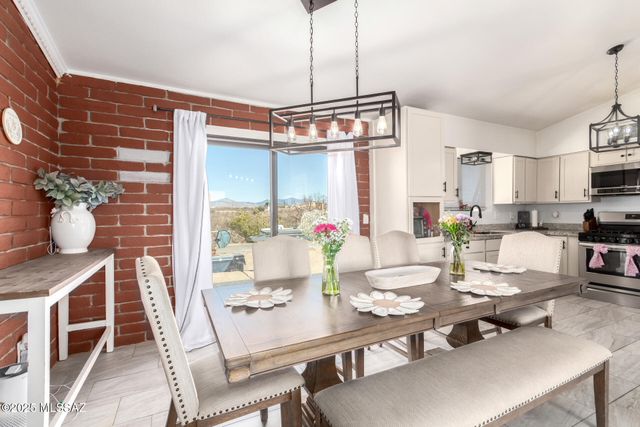 957 Forja Court, Rio Rico, AZ 85648