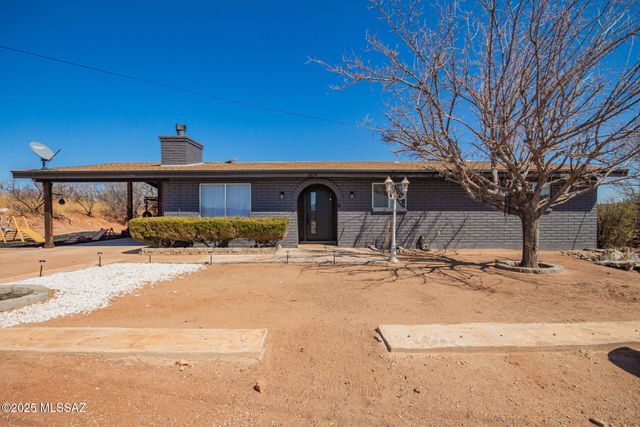 957 Forja Court, Rio Rico, AZ 85648