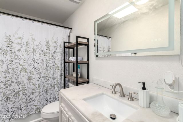 957 Forja Court, Rio Rico, AZ 85648