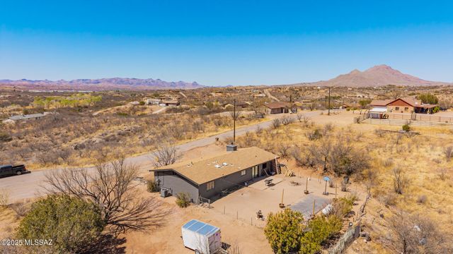 957 Forja Court, Rio Rico, AZ 85648