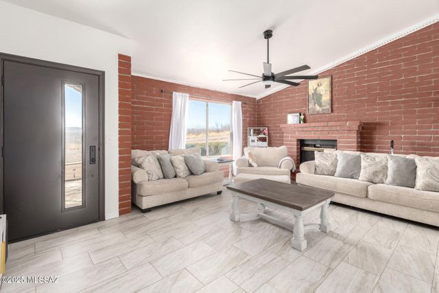 957 Forja Court, Rio Rico, AZ 85648