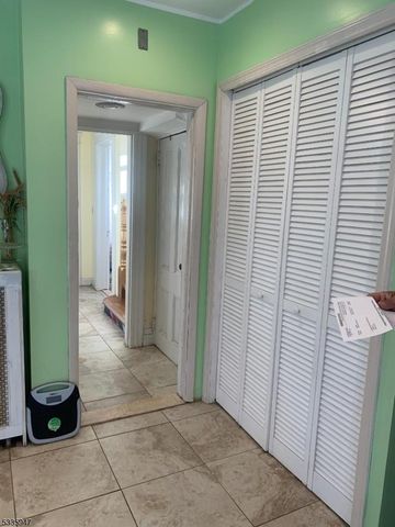 68 Park Ave, Passaic City, NJ 07055