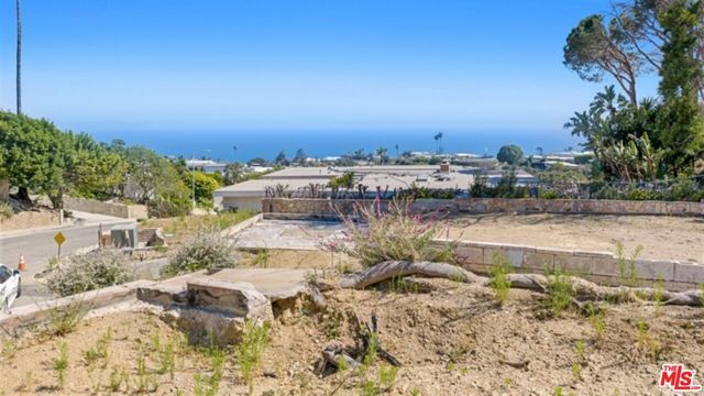 1137 Donaire Way, Pacific Palisades (los Angeles), CA 90272