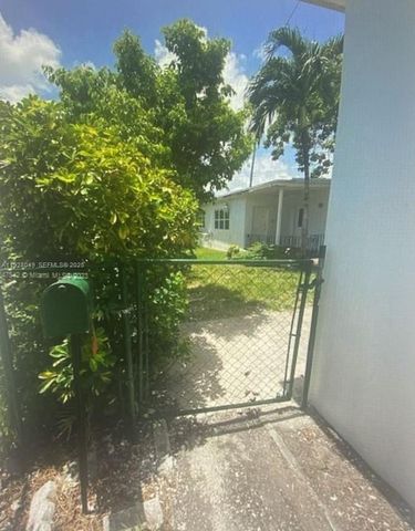 812 NW 26th Ave B, Miami, FL 33125