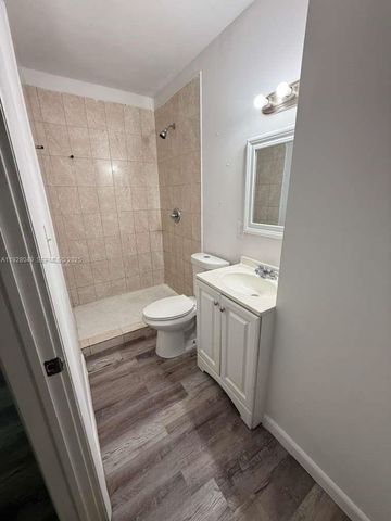 812 NW 26th Ave B, Miami, FL 33125