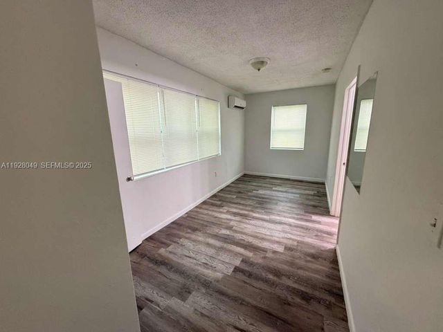 812 NW 26th Ave B, Miami, FL 33125