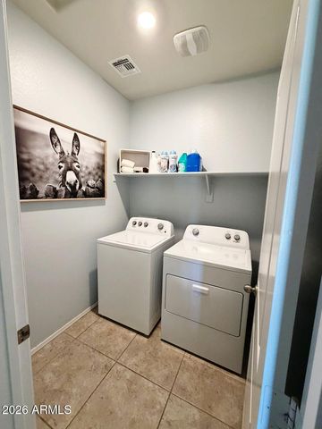 7851 W RIVERSIDE Avenue, Phoenix, AZ 85043