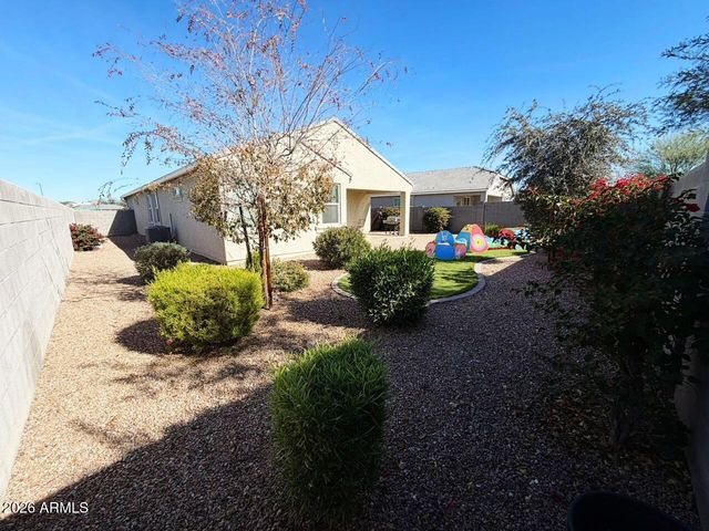 7851 W RIVERSIDE Avenue, Phoenix, AZ 85043