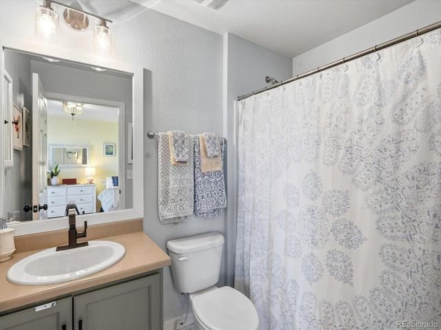 7875 E 136th Dr, Thornton, CO 80602