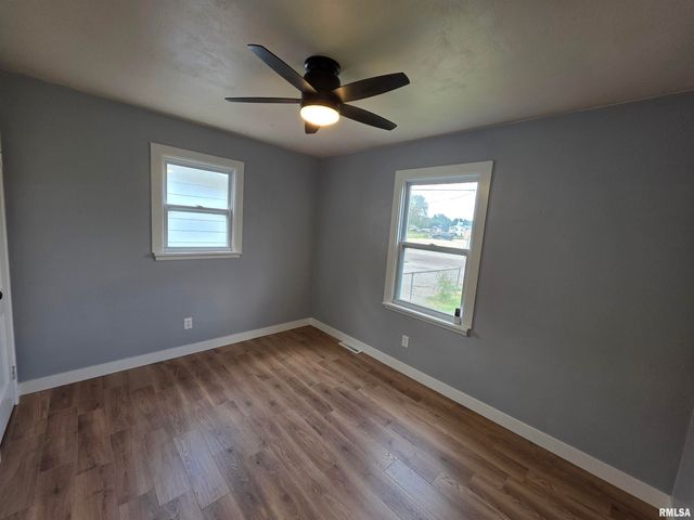 2124 Cincinnati Avenue, Springfield, IL 62702