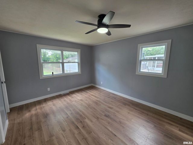 2124 Cincinnati Avenue, Springfield, IL 62702