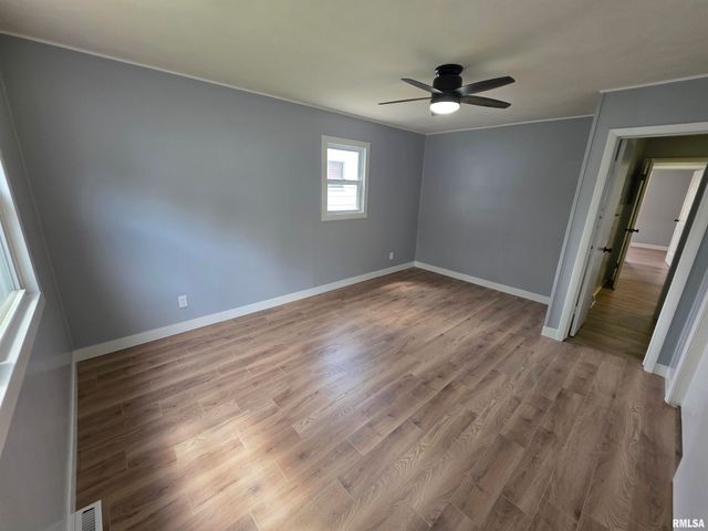 2124 Cincinnati Avenue, Springfield, IL 62702