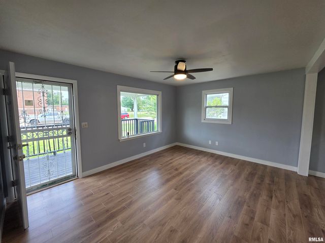 2124 Cincinnati Avenue, Springfield, IL 62702