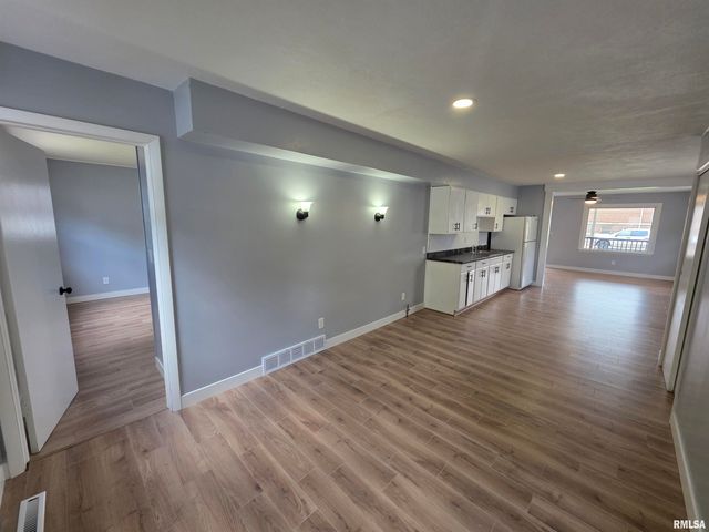 2124 Cincinnati Avenue, Springfield, IL 62702