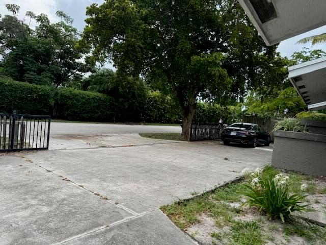 2899 NE 2nd Avenue, Boca Raton, FL 33431