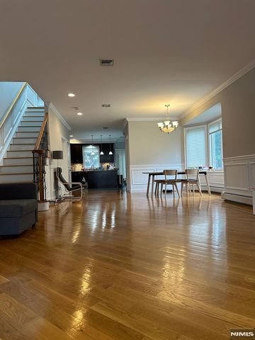452B Lawn Avenue B, Palisades Park, NJ 07650
