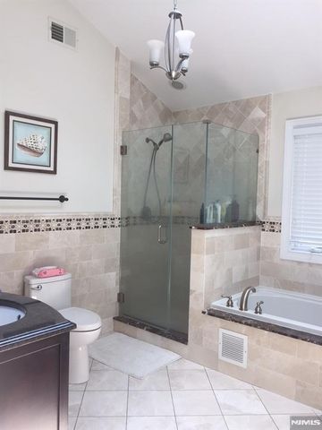452B Lawn Avenue B, Palisades Park, NJ 07650