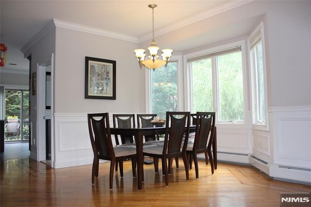 452B Lawn Avenue B, Palisades Park, NJ 07650