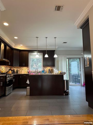 452B Lawn Avenue B, Palisades Park, NJ 07650