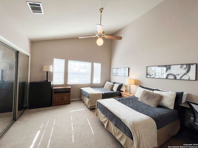 165 Chapel Hill Circle, San Antonio, TX 78240